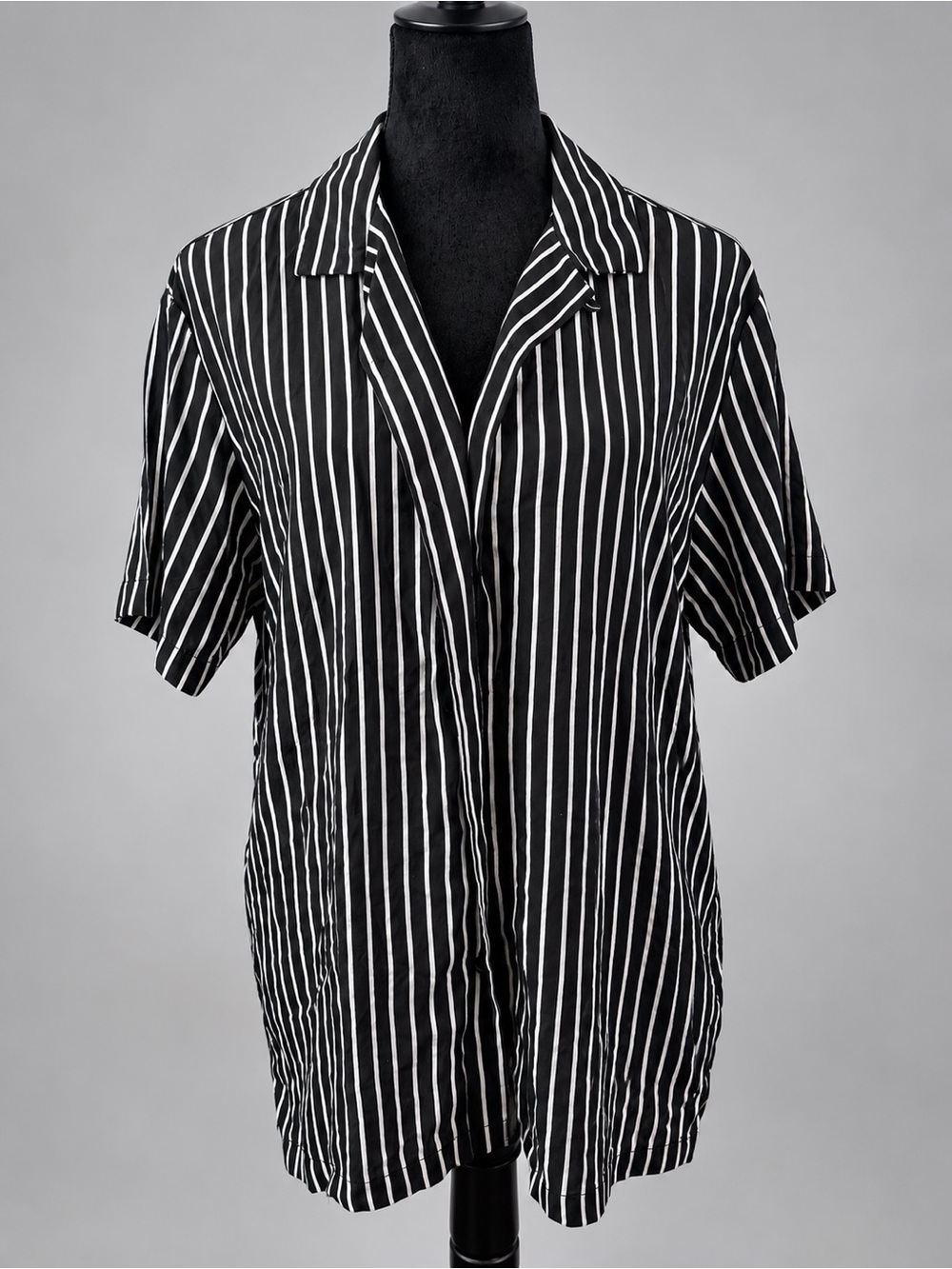 Denim & Flower Ricky Singh Men’s Large Black White Striped Viscose Camp Shirt